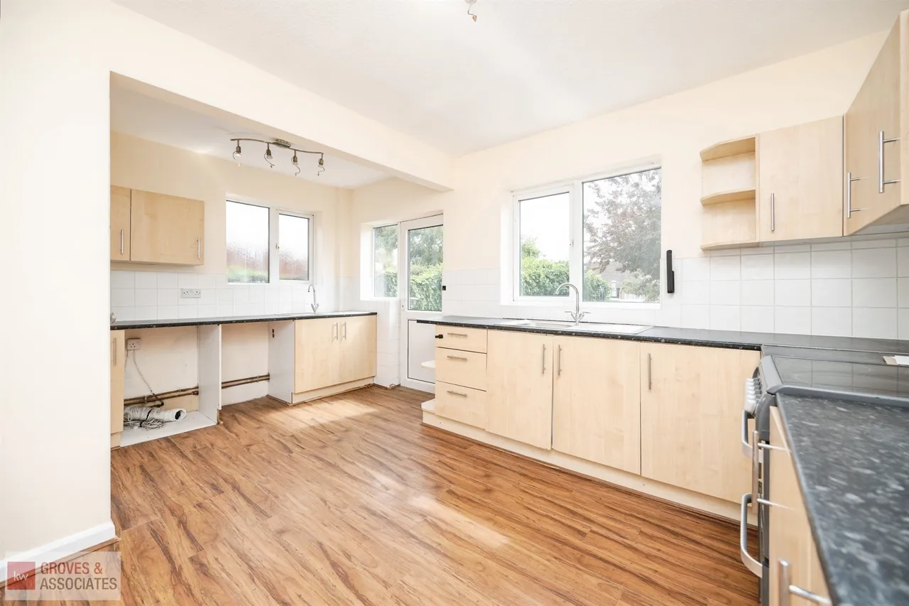 Waddington Avenue, Birmingham, B43, photo 11