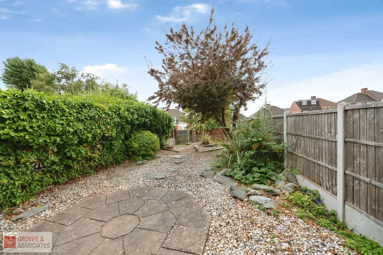 Waddington Avenue, Birmingham, B43, photo 8