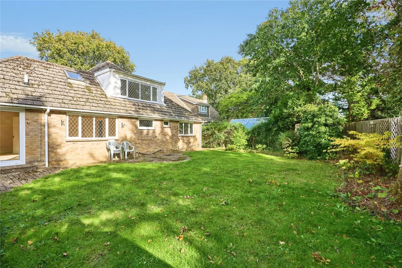 Forest Road, Winford, PO36, photo 2