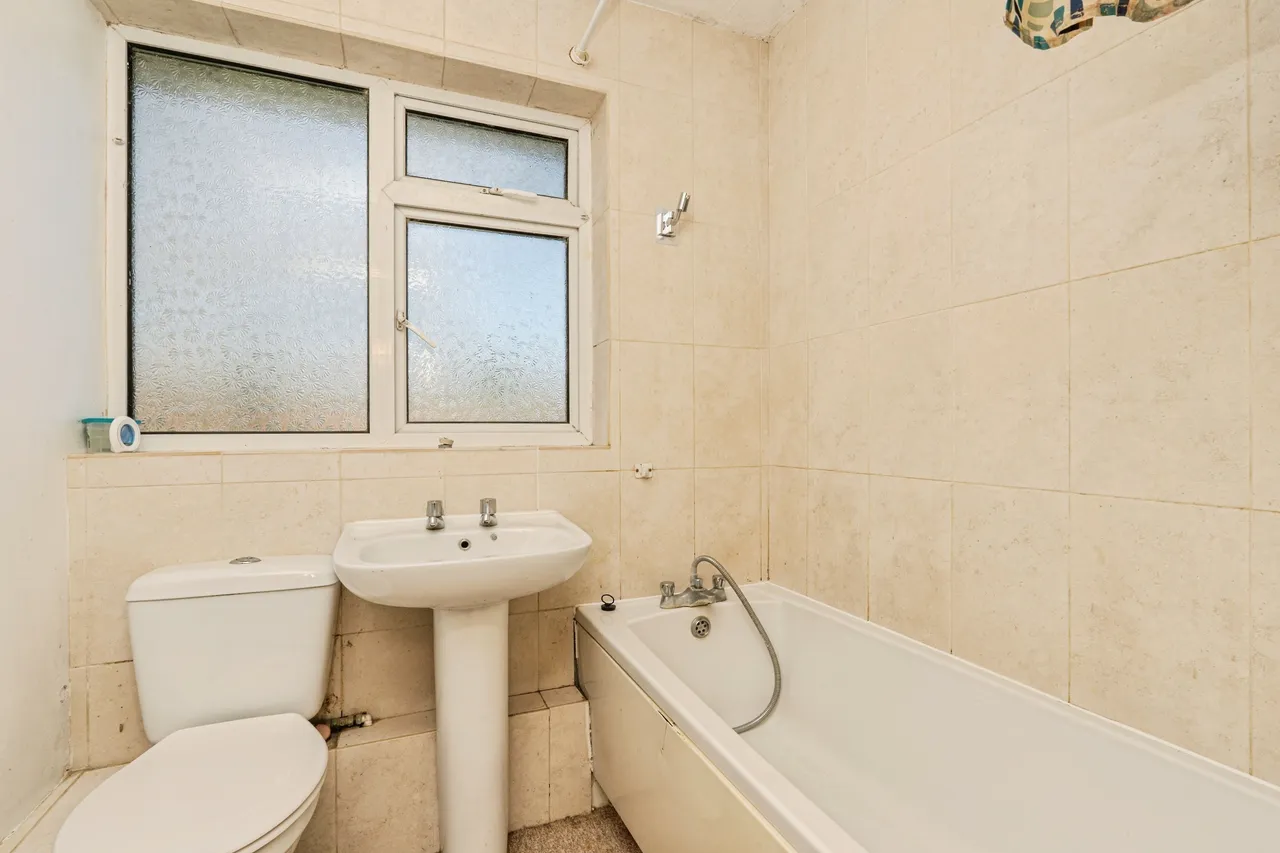 Rye Grove, Cranleigh, GU6, photo 15