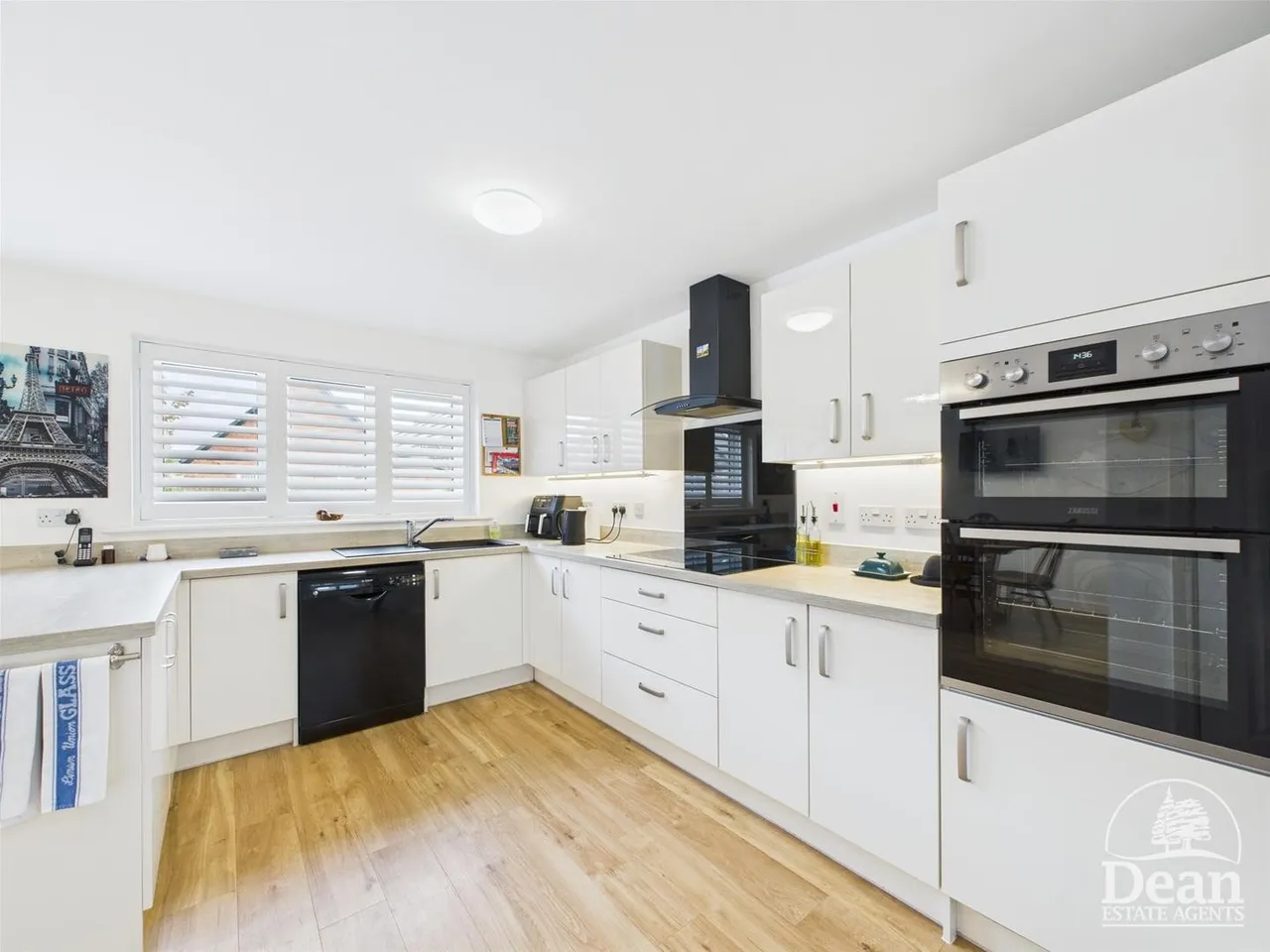 Potter Grove, Lydney, photo 2