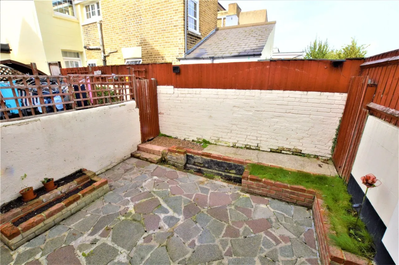 St Andrews Road, Gravesend, DA12, photo 8