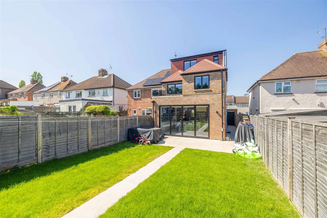 Kentons Lane, Windsor, SL4 4JH, photo 14