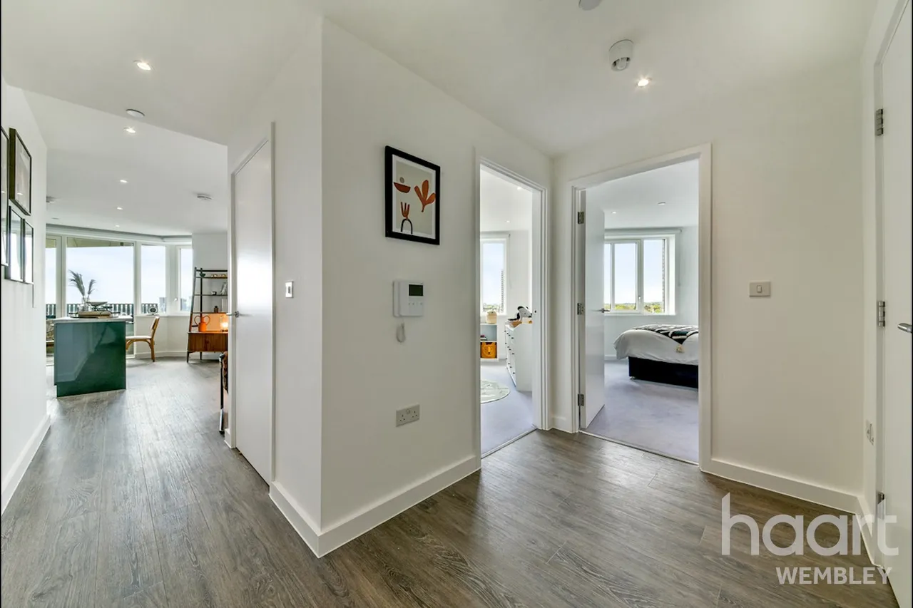 South Way, Wembley, HA9, photo 6