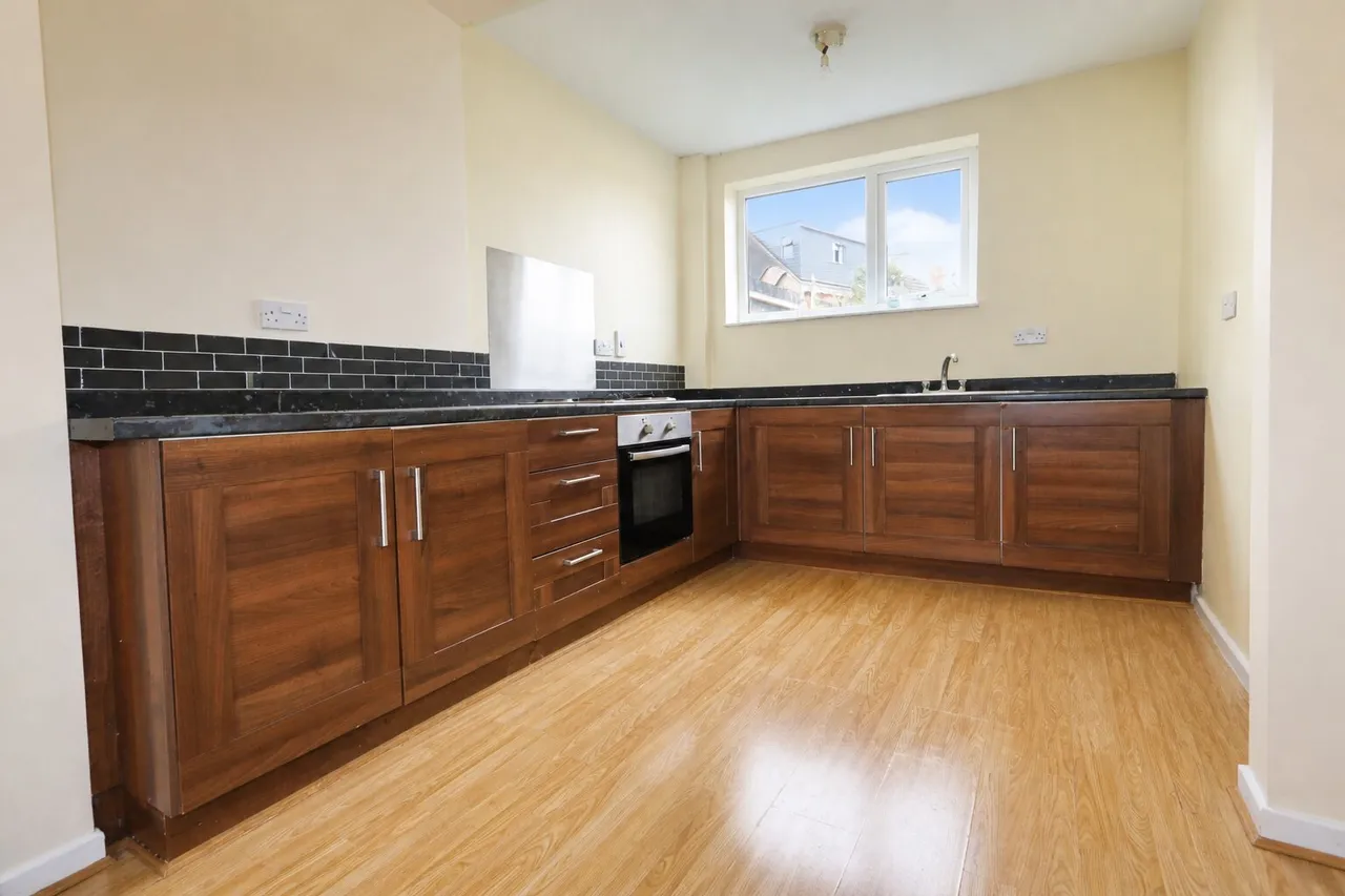 Manor Road, Rothwell, NN14, photo 7
