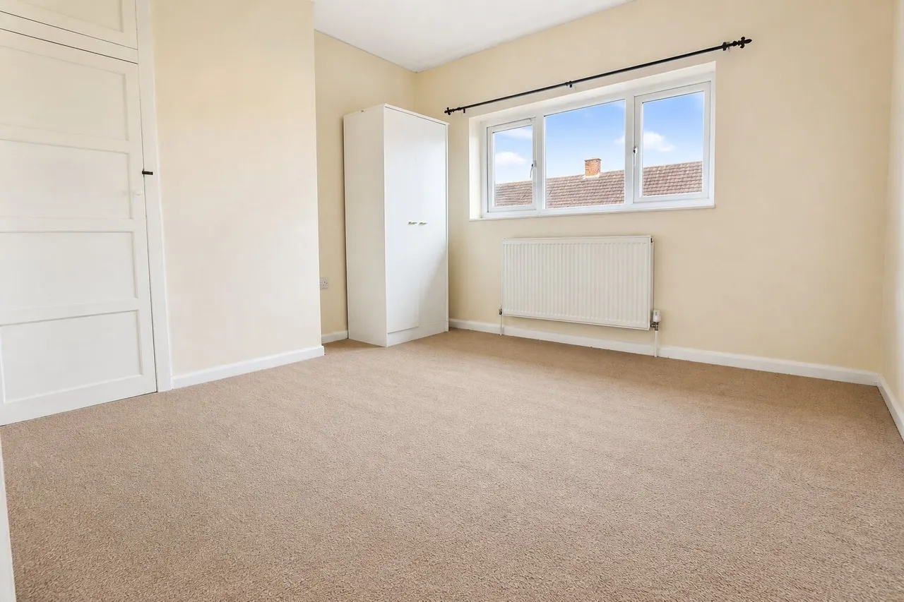 Manor Road, Rothwell, NN14, photo 12