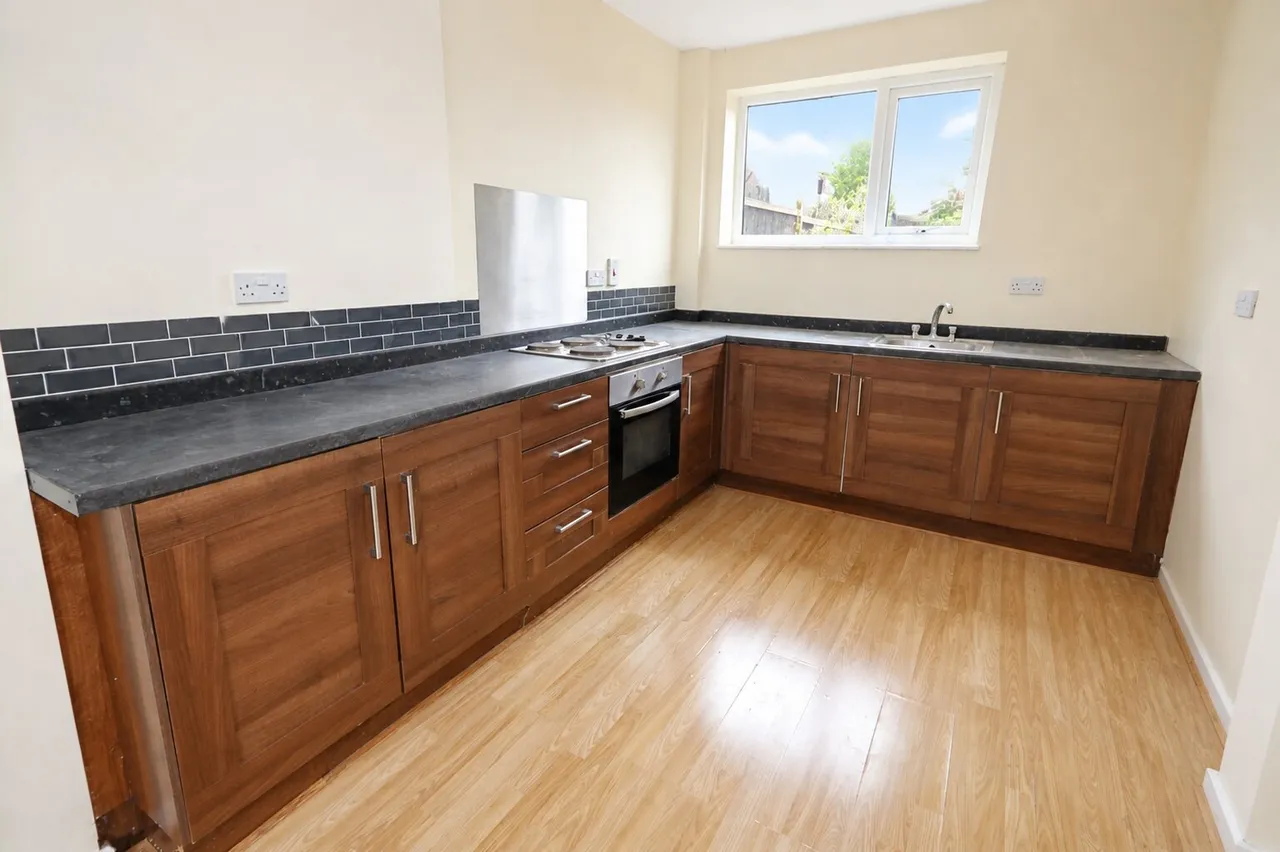 Manor Road, Rothwell, NN14, photo 5