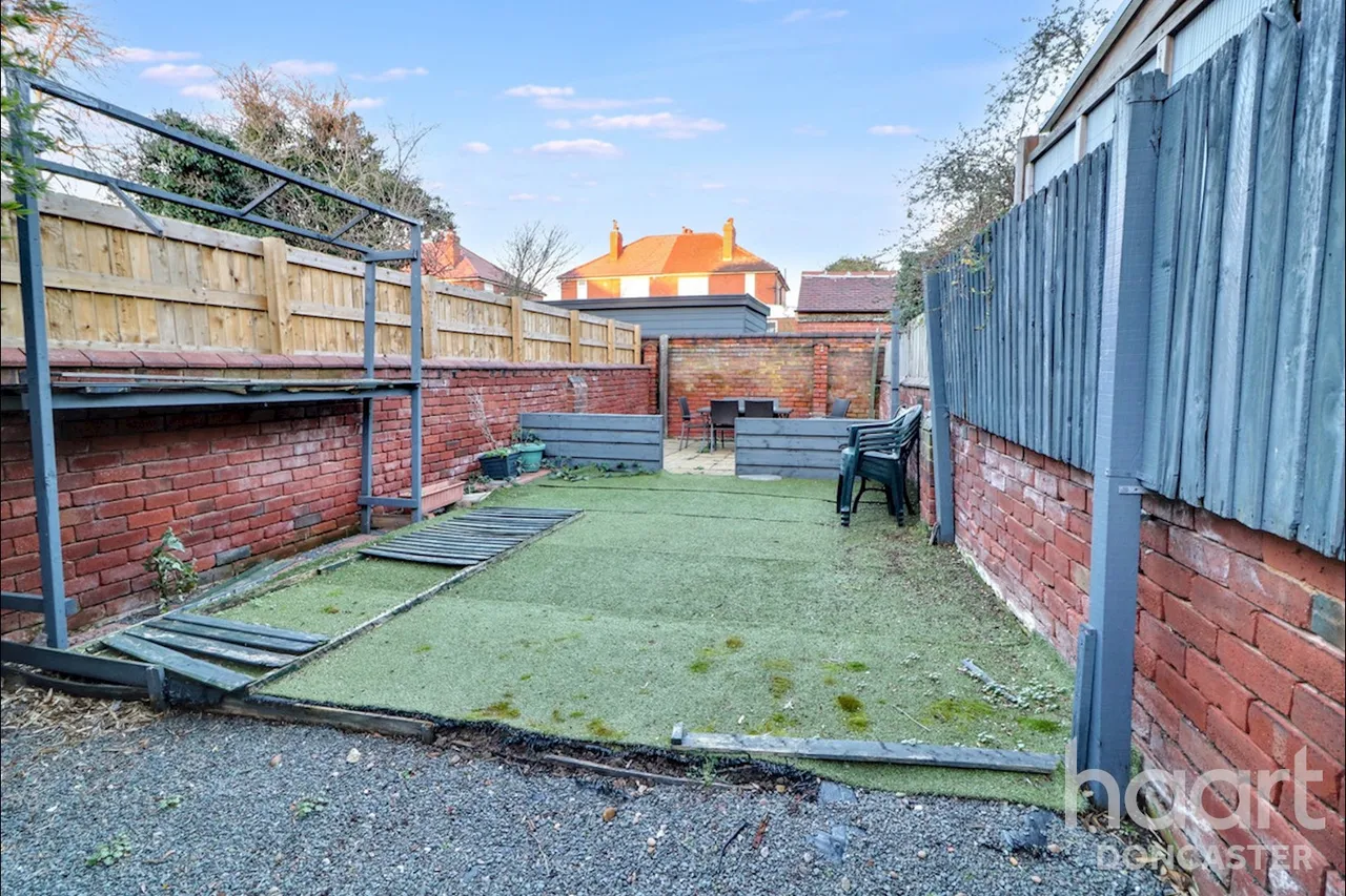 Balmoral Road, Town Moor, DN2, photo 4