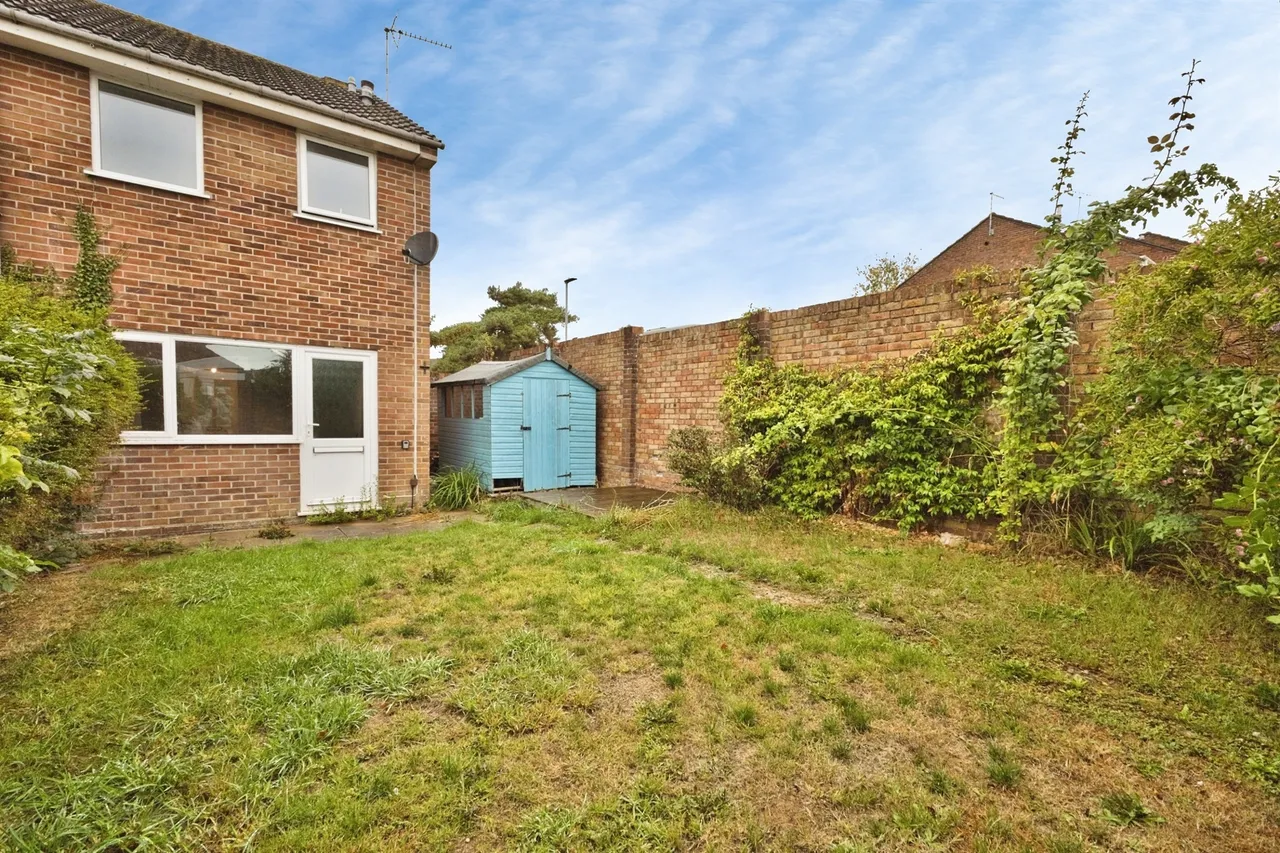 Cavalier Close, Yeovil, photo 12
