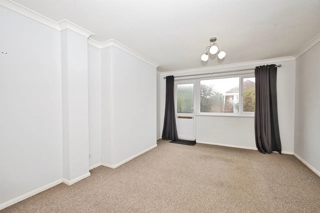 Cavalier Close, Yeovil, photo 4