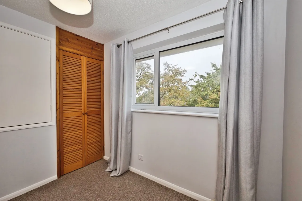 Cavalier Close, Yeovil, photo 9