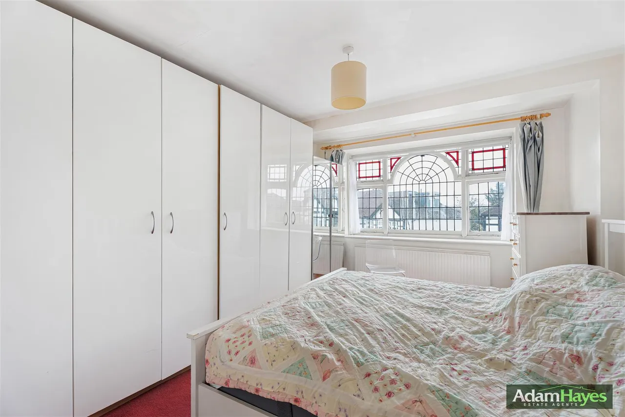 Abbots Gardens, East Finchley, N2, photo 21