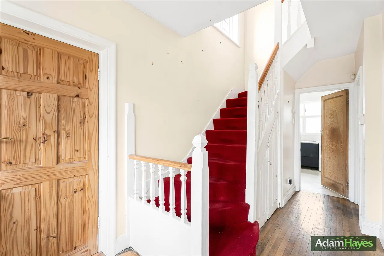 Abbots Gardens, East Finchley, N2, photo 12