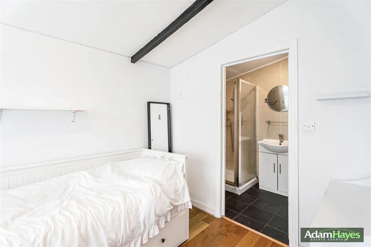 Abbots Gardens, East Finchley, N2, photo 17