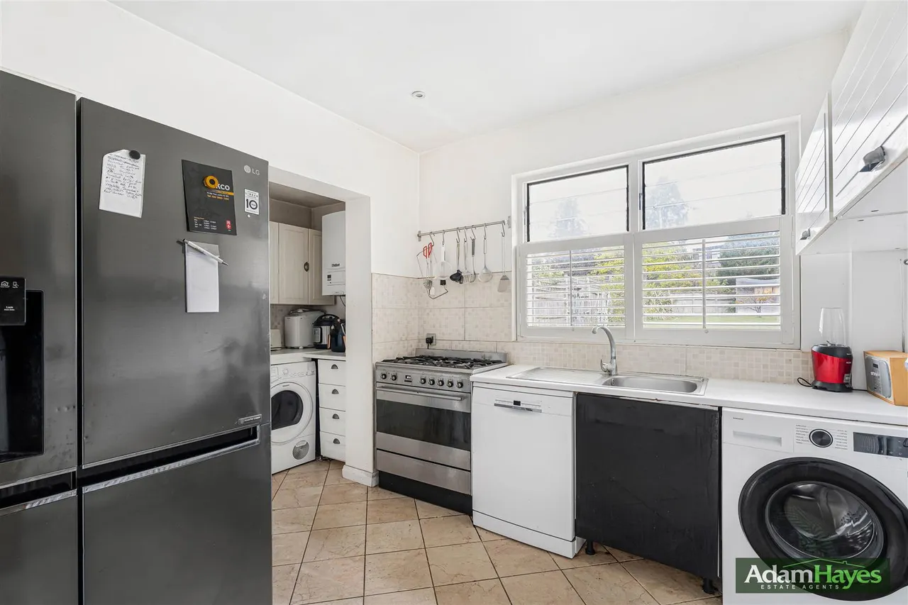 Abbots Gardens, East Finchley, N2, photo 6