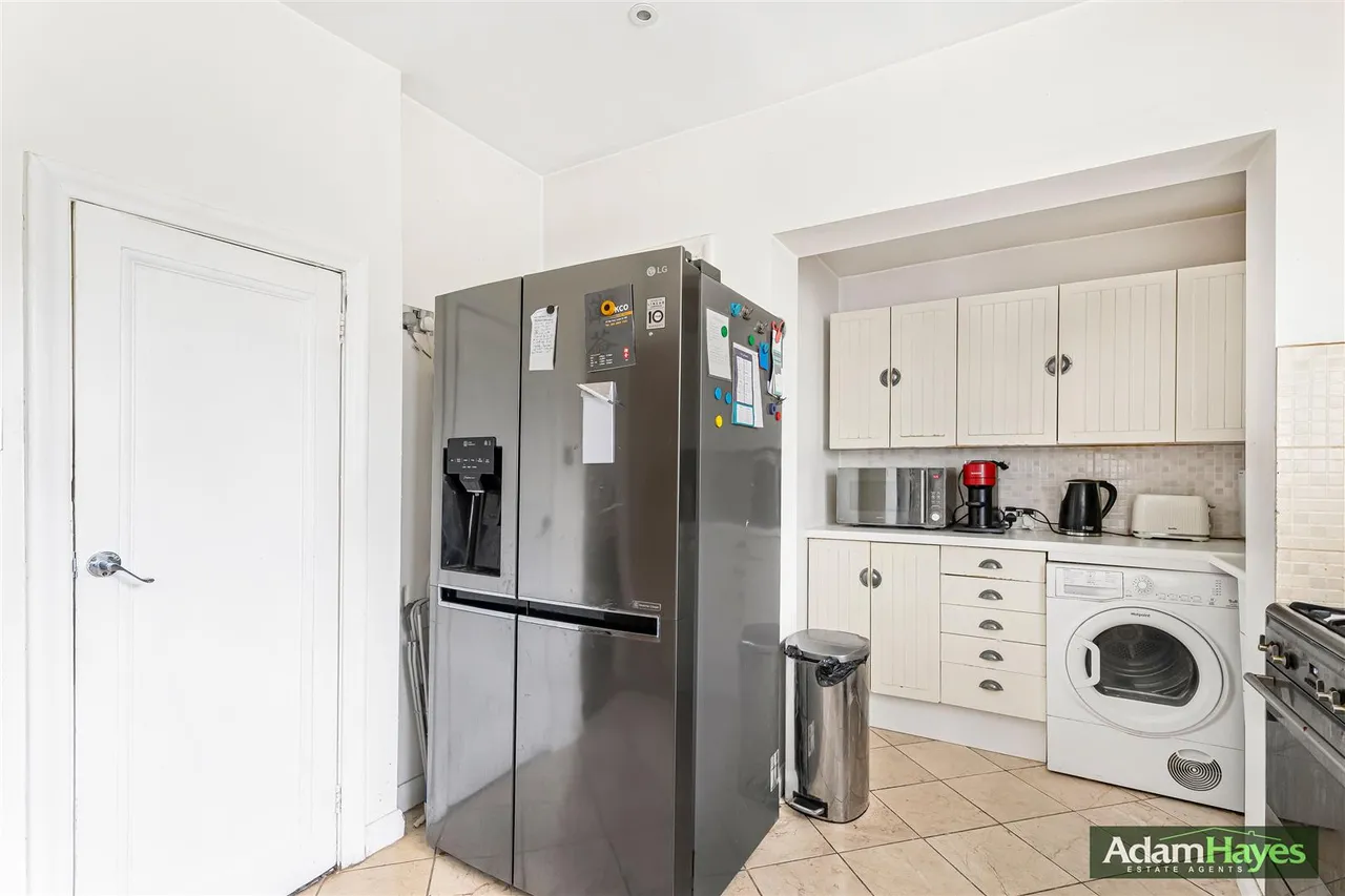Abbots Gardens, East Finchley, N2, photo 13