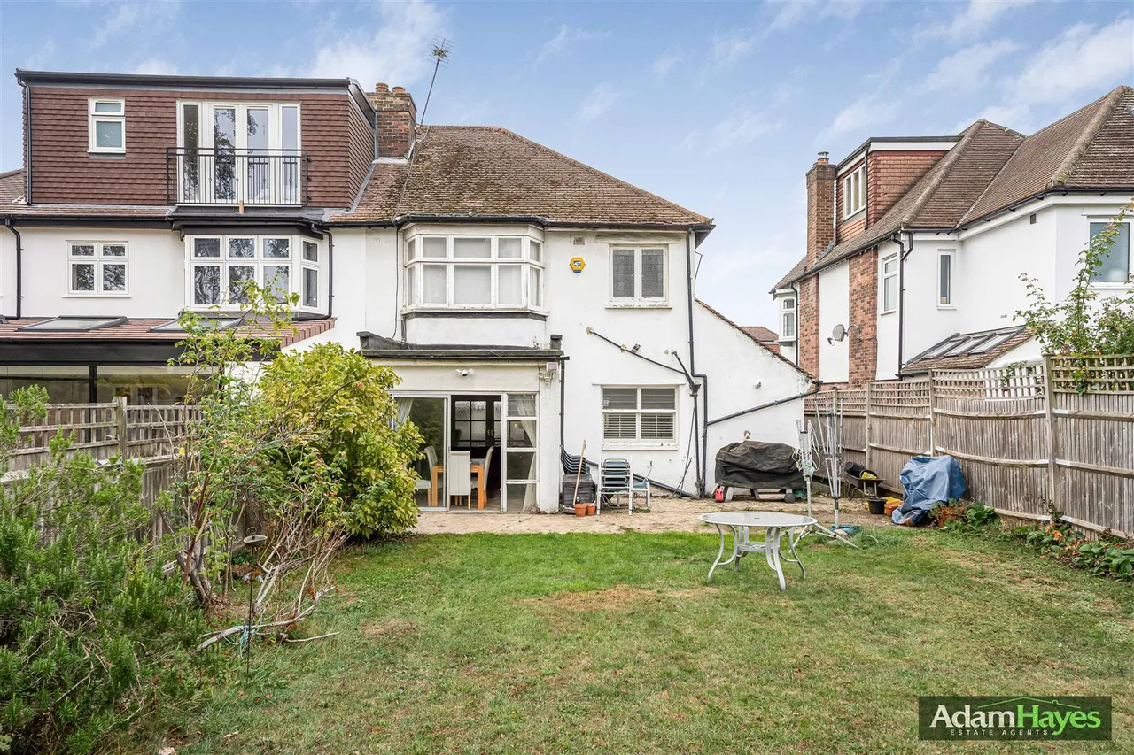 Abbots Gardens, East Finchley, N2, photo 7