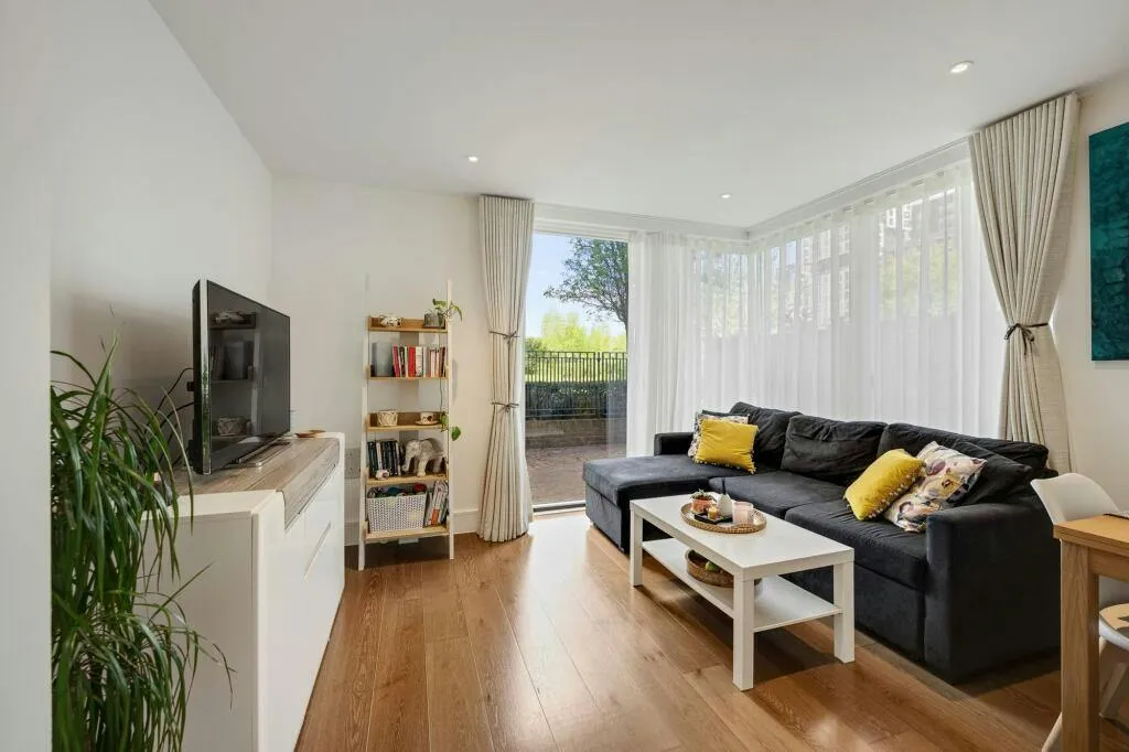 Wallace Court, Kidbrooke Village, London, SE3, photo 4