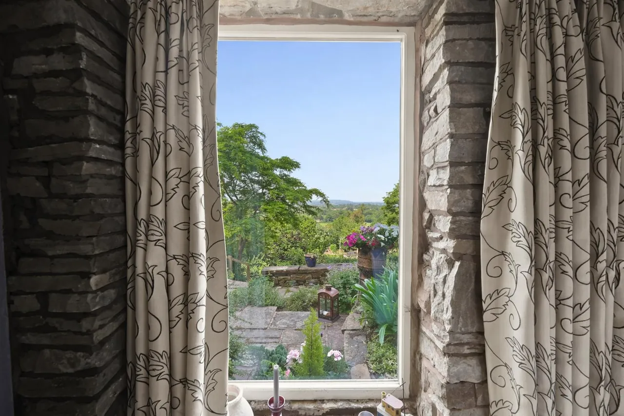 Cheshire View, Kerridge, photo 26