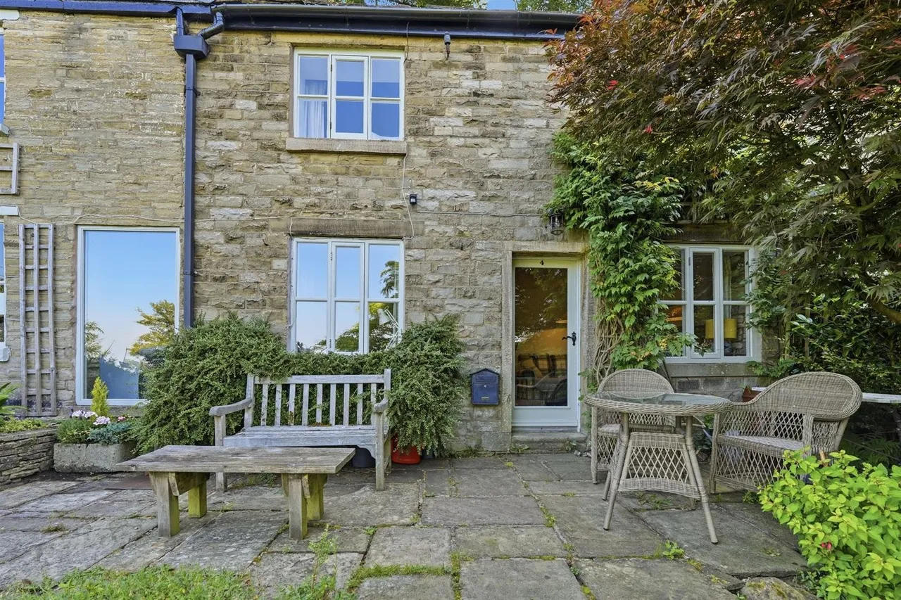 Cheshire View, Kerridge, photo 24