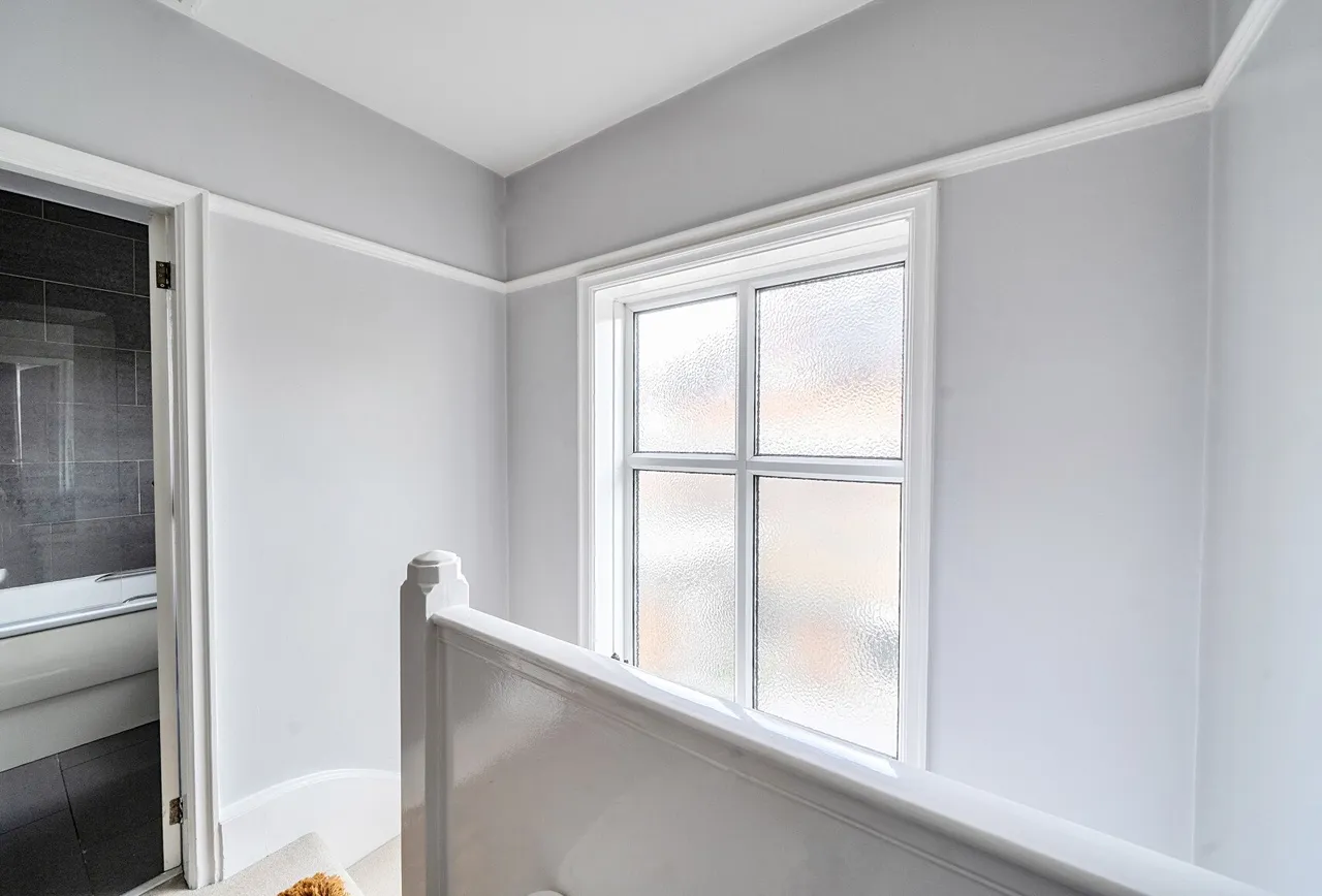 Holyrood Gardens, Edgware, HA8 5LR, photo 11