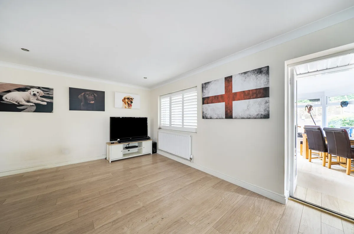 Storrington, RH20 3HL, photo 14