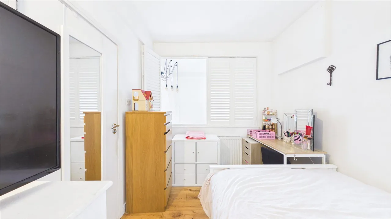 Gatton Road, London, SW17, photo 19
