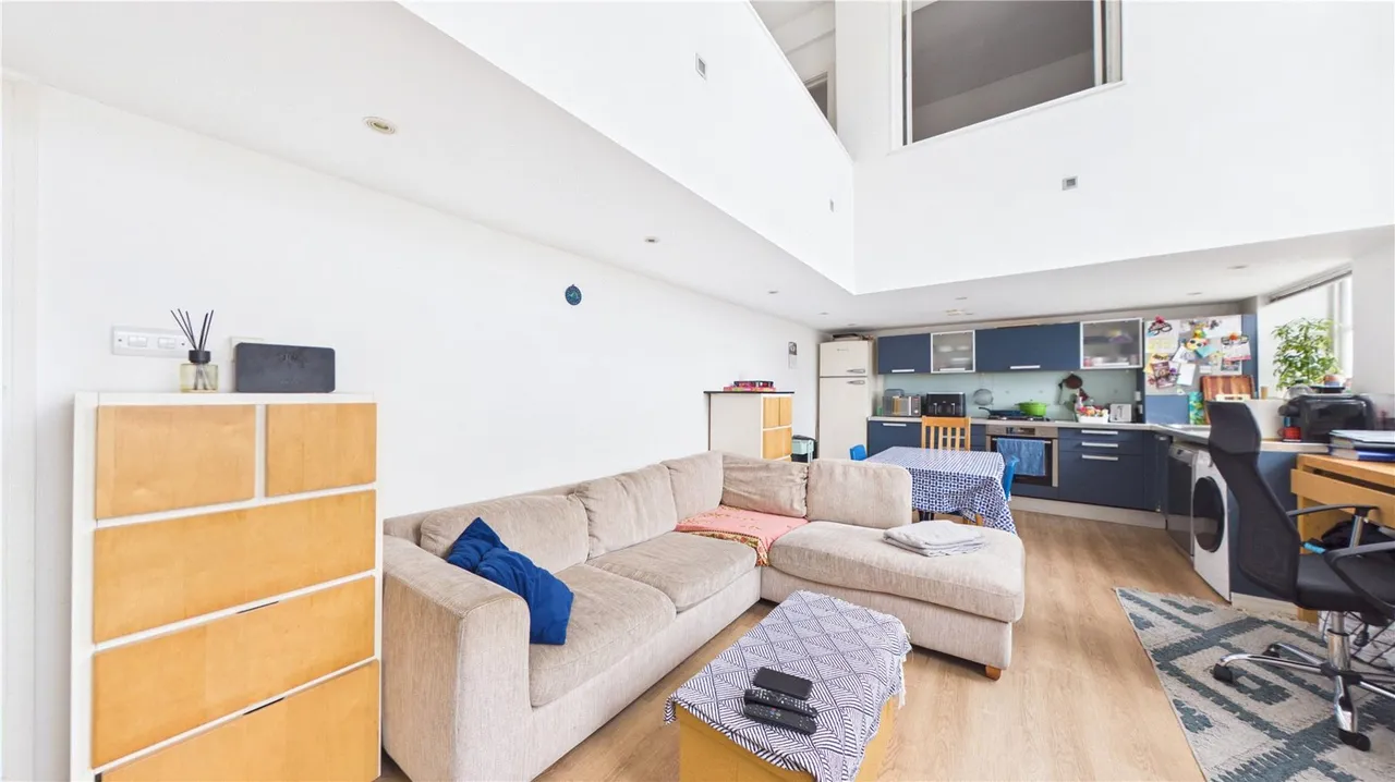 Gatton Road, London, SW17, photo 2