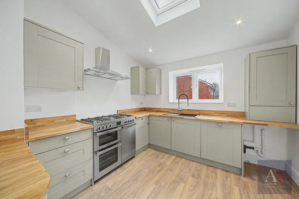Thomas Street, Littleborough OL15 8PW, photo 3
