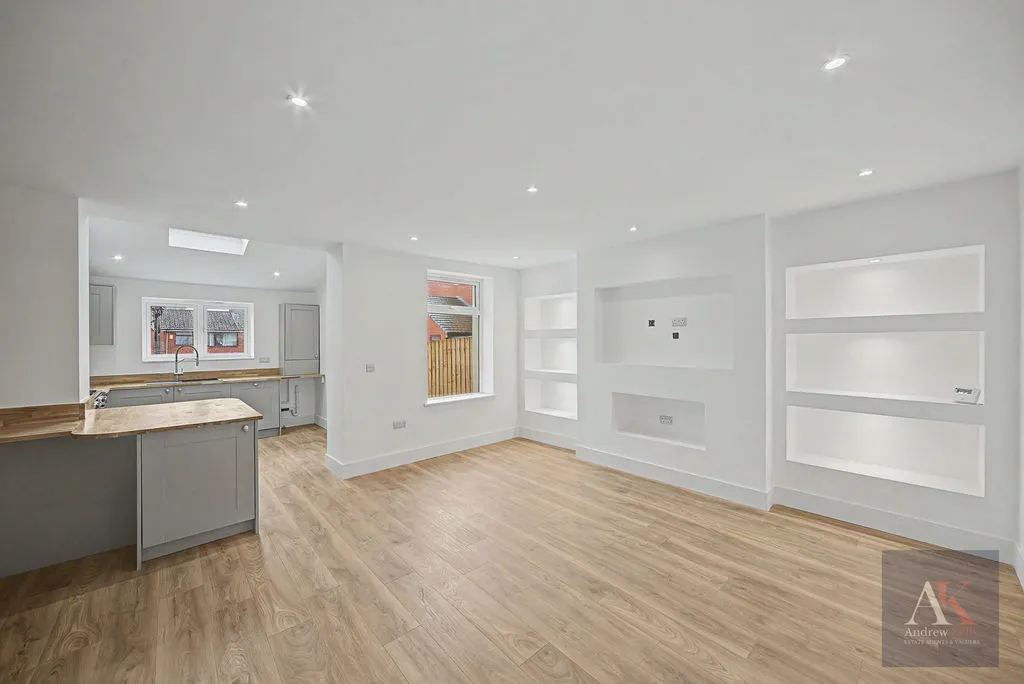 Thomas Street, Littleborough OL15 8PW, photo 4