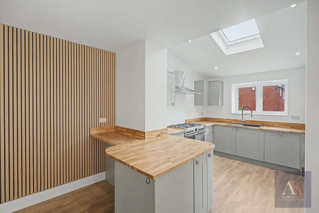 Thomas Street, Littleborough OL15 8PW, photo 8