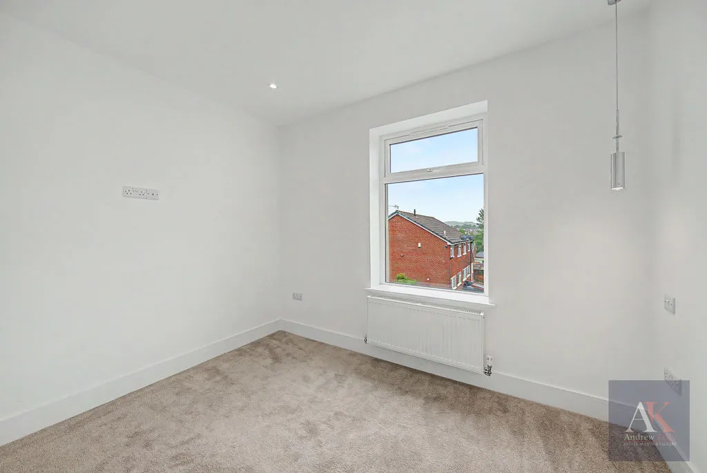 Thomas Street, Littleborough OL15 8PW, photo 13
