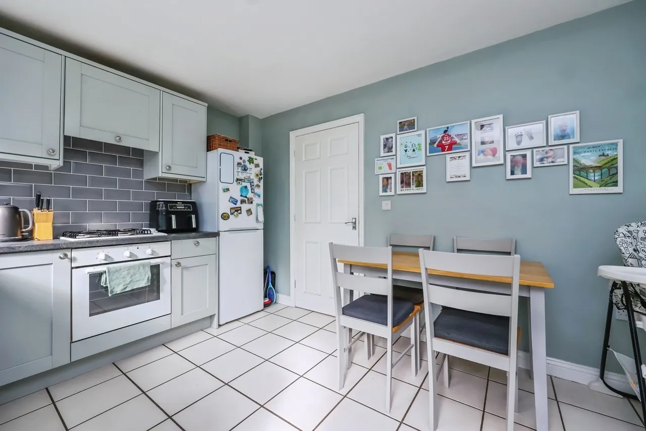 Avocet Close, Hucknall, Nottingham, Nottinghamshire, NG15, photo 4