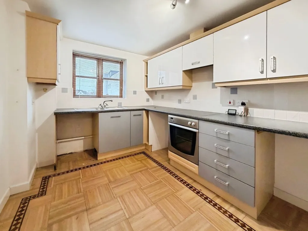 Swan Lane, Evesham, WR11, photo 3