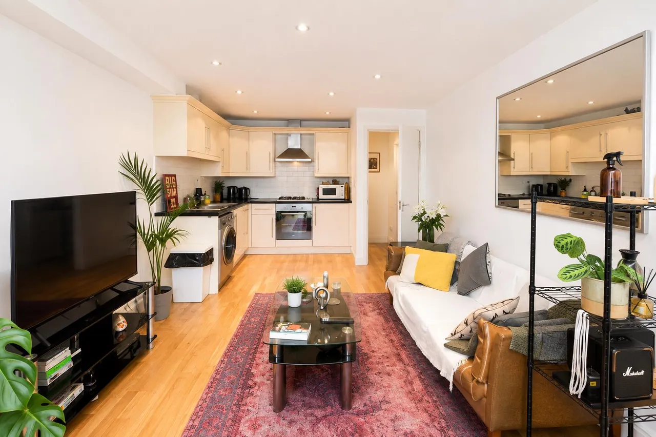 Roman Road, London, E3 5EL, photo 2