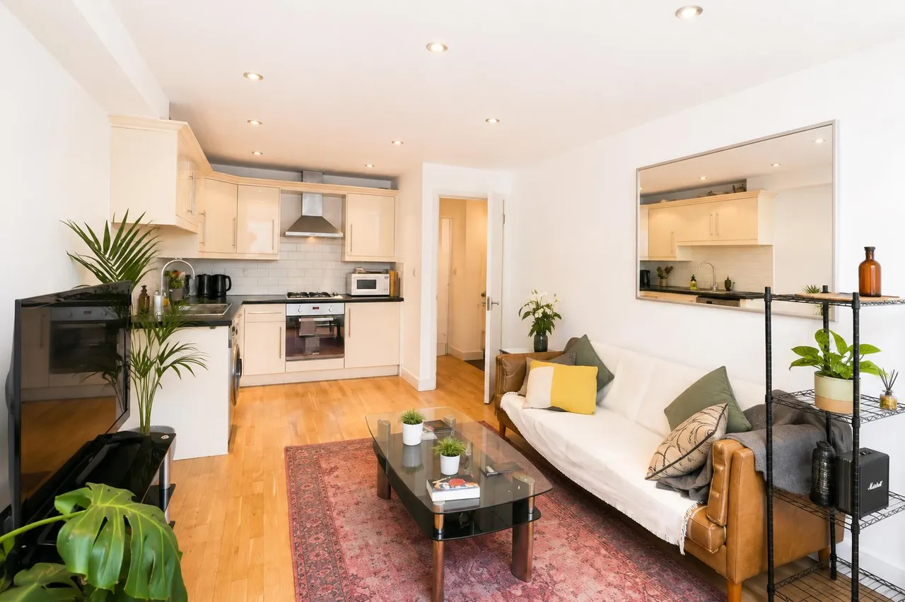 Roman Road, London, E3 5EL, photo 3