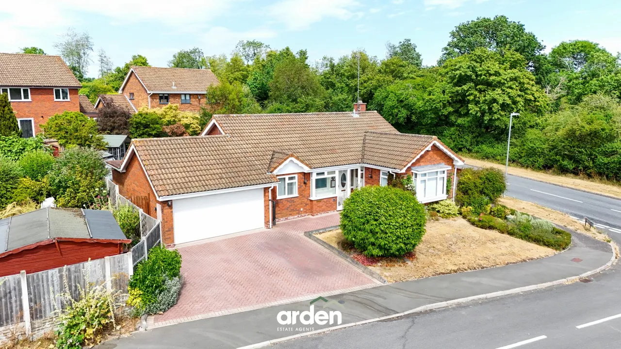 3 bed house for sale, Coleshill Close, Redditch, B97