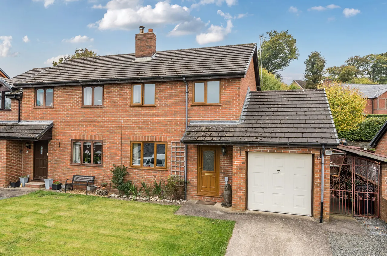 Ffordd Newydd, Bettws Cedewain, photo 18