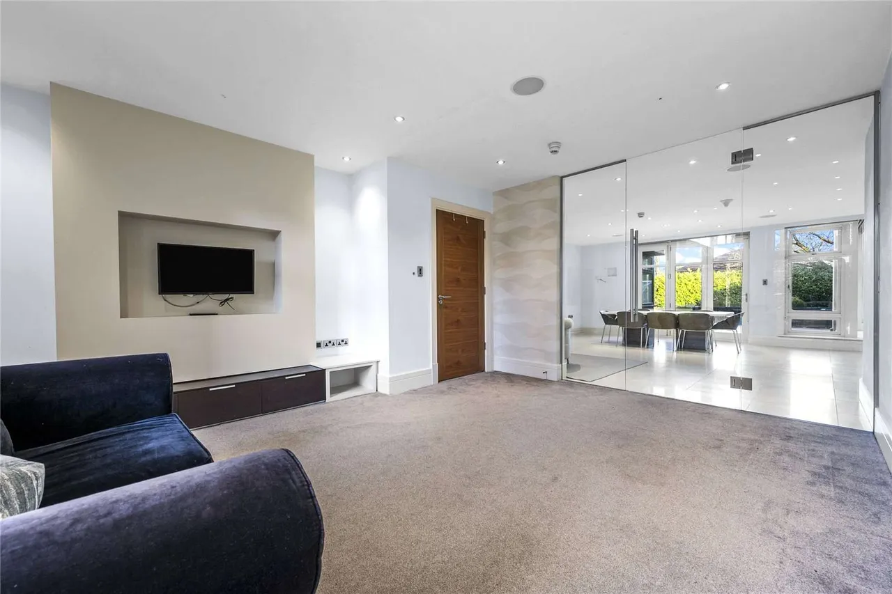 Torkington Road, Wilmslow, Cheshire, SK9 2AE, photo 11