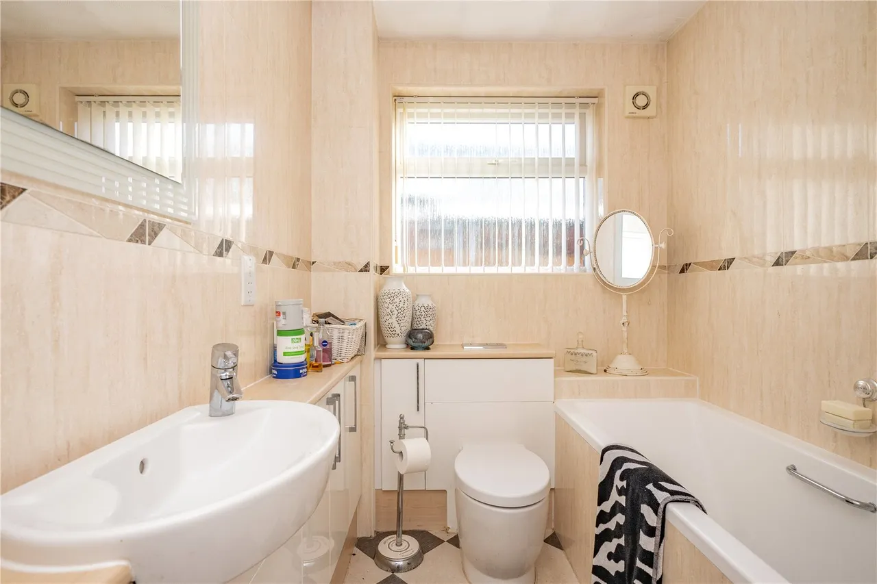 School Lane, Lickey End, B60, photo 17