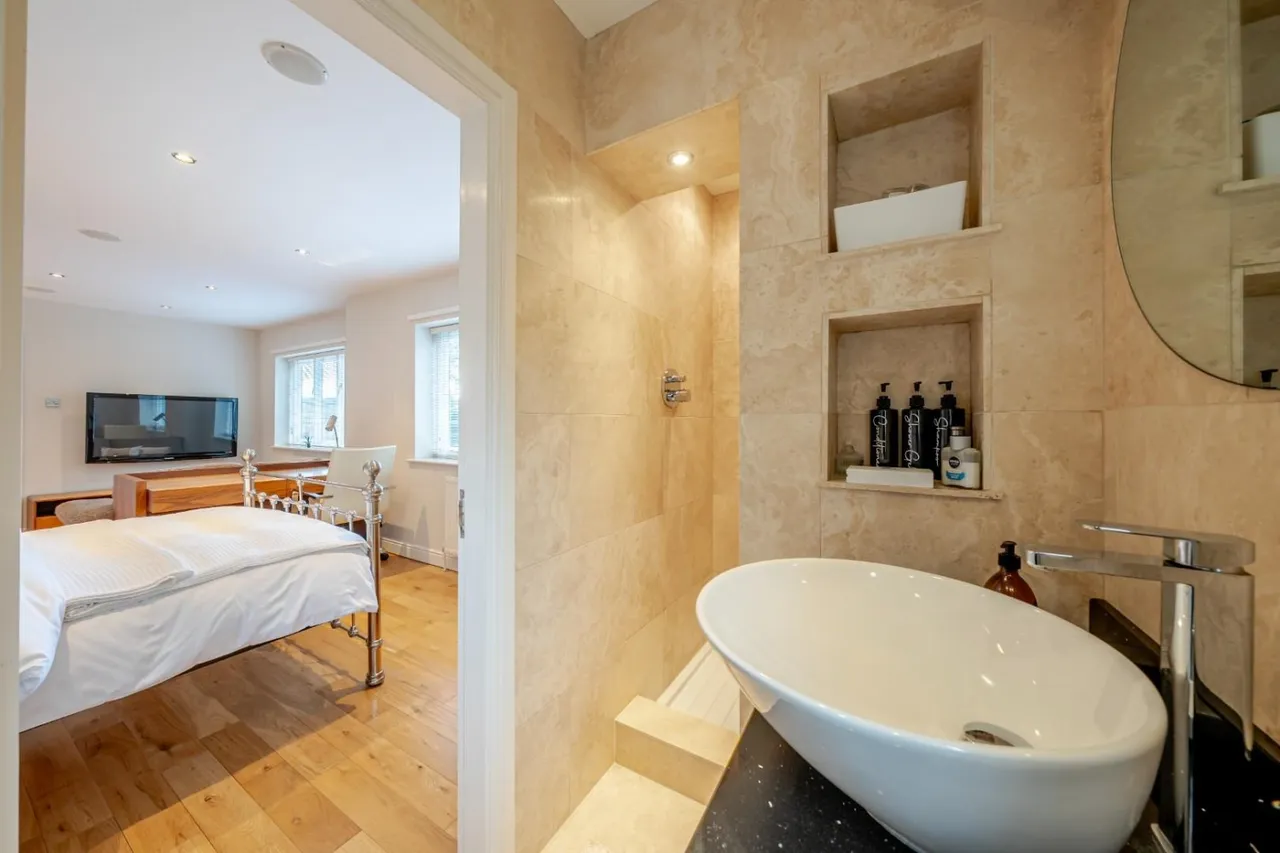 The Beeches, Wetherby, LS22, photo 22