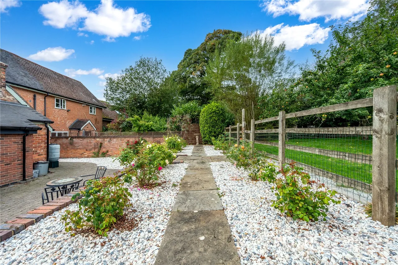 Brookhouse Road, Blackwell, Bromsgrove, Worcestershire, B60 1QP, photo 35