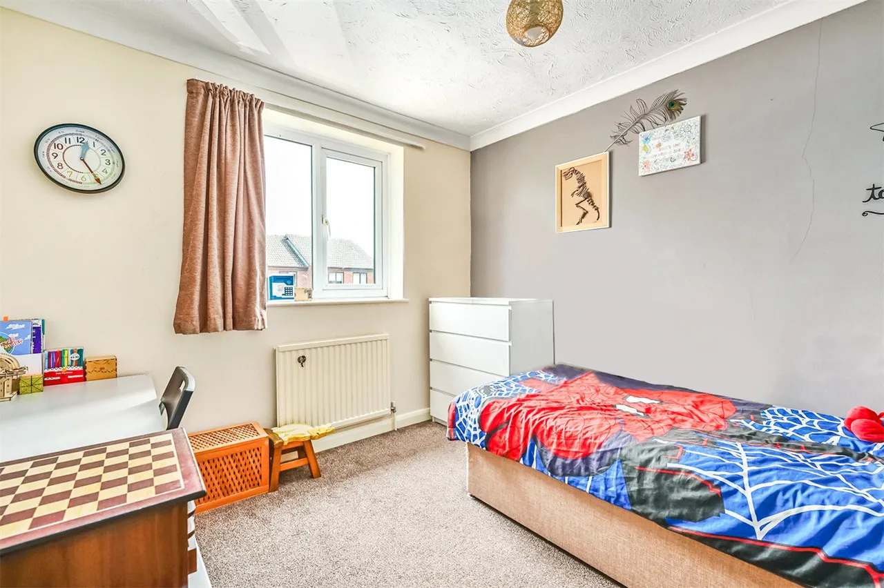 The Beeches, Ash Vale, Guildford, Surrey, GU12 5QR, photo 10