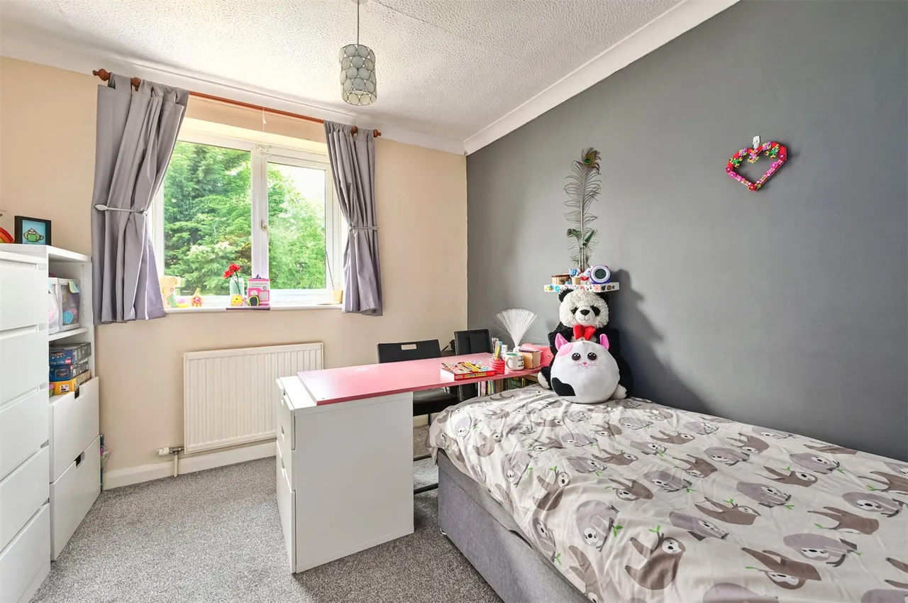 The Beeches, Ash Vale, Guildford, Surrey, GU12 5QR, photo 9