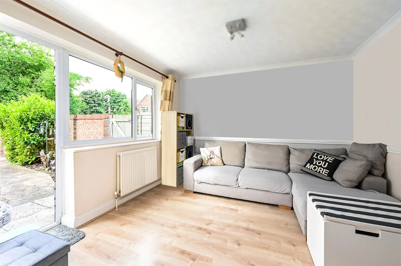 The Beeches, Ash Vale, Guildford, Surrey, GU12 5QR, photo 5