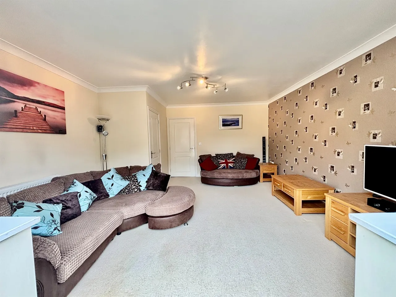Livingstone Road, Peterborough, PE7, photo 8