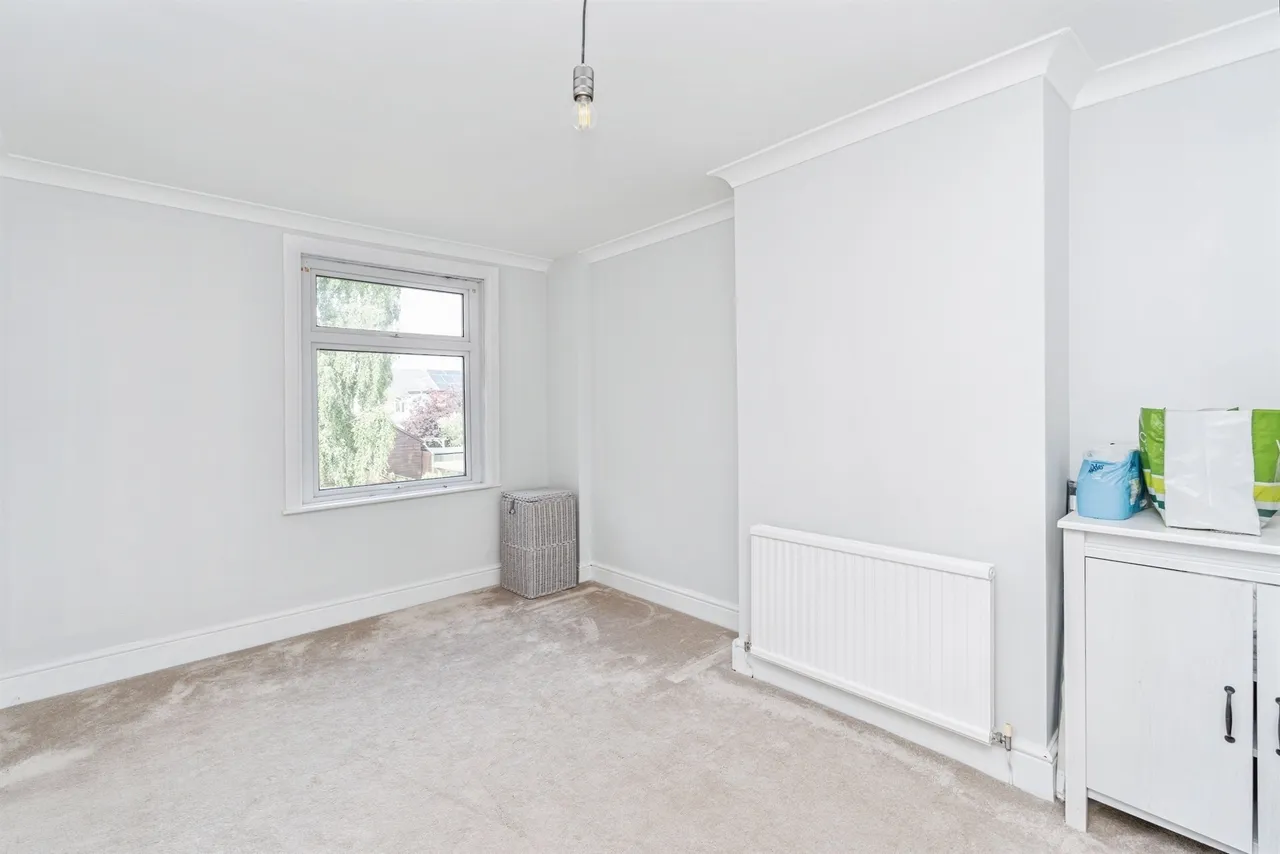 Downs Park Crescent, Totton, SO40, photo 16