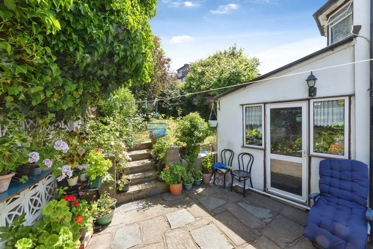 Lansdowne Road, London, E4, photo 5