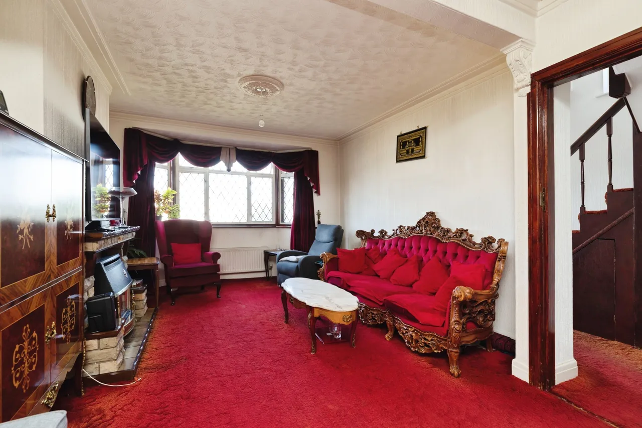 3 bed house for sale, Lansdowne Road, London, E4