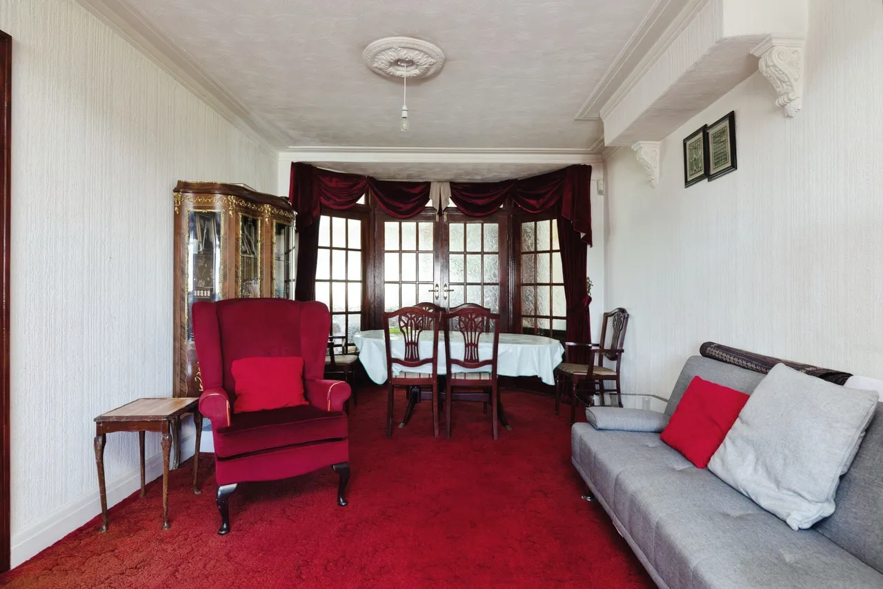 Lansdowne Road, London, E4, photo 9